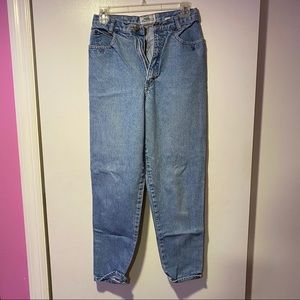 High waisted mom jeans, light wash, 24-25 in